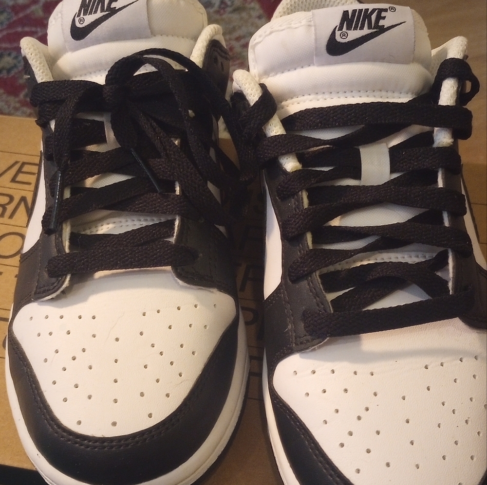 Nike dunks - Picture 2 of 4